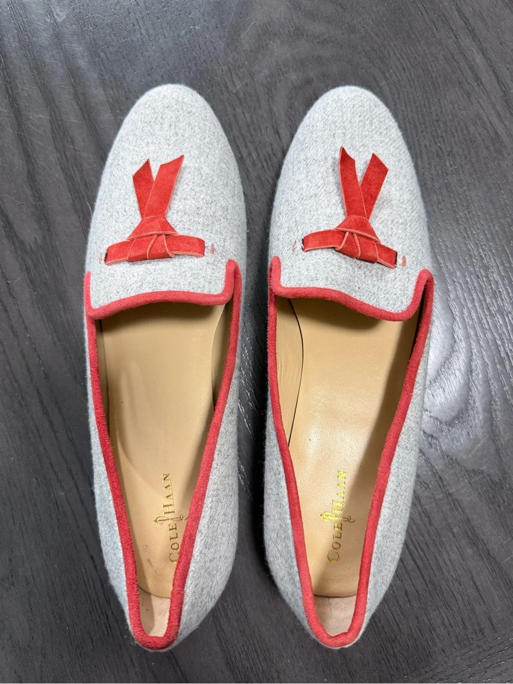 Cole Haan Women’s Tassel Smoking Loafers Gray Wool Red Trim Size 10B